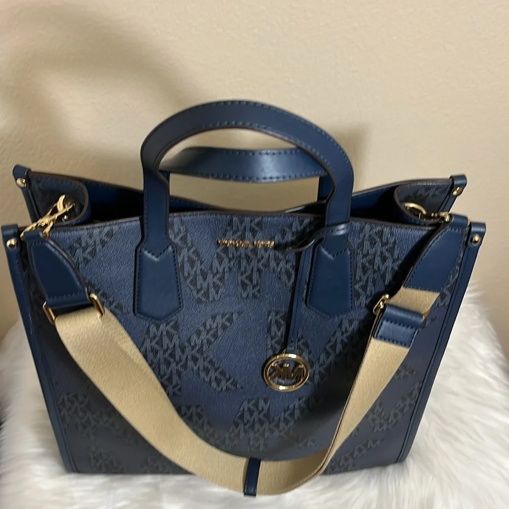 NWT Michael Kors Maple Admiral Blue LG Tote